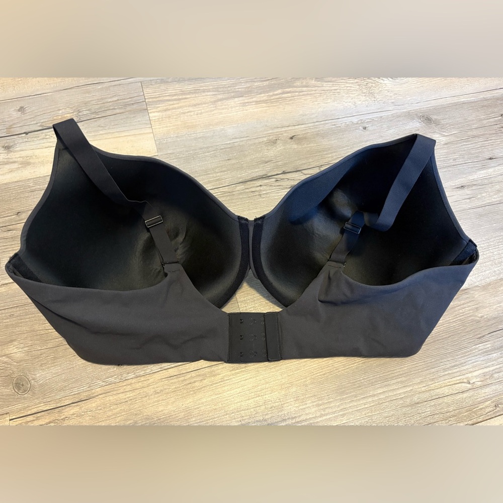 SKIMS Kim Kardashian Fits Everybody bra 46DD new without tags - Picture 2 of 3